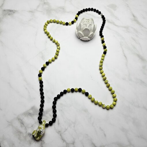 Lizardit (Serpentin) -Obsidian (matt) -Mala (2) mit Lizardit-Anhänger – Bild 5
