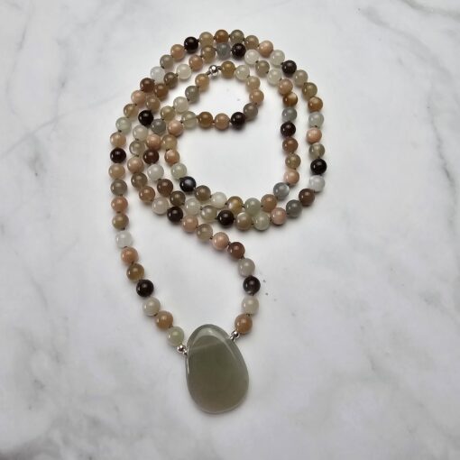 Mondstein-Mala, verschiedenfarbig, mit grauem Mondstein-Anhänger und Armband – Bild 5