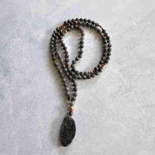 „Yooperlite“-Kupfer-Mala mit „Yooperlite“-Anhänger und passendem Armband – Bild 5