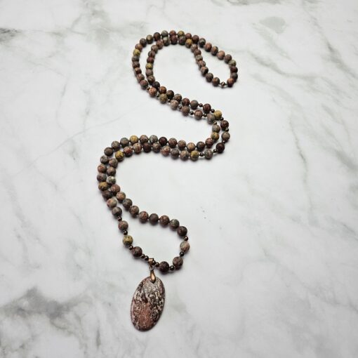 Meta-Rhyolith („Leopardenstein“) -Mala, matt (2), mit „Leopardenstein“-Anhänger und Armband – Bild 6