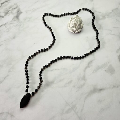 Obsidian („Lamellenobsidian“) -Mala, mit „Lamellenobsidian“-Navette und Armband – Bild 6