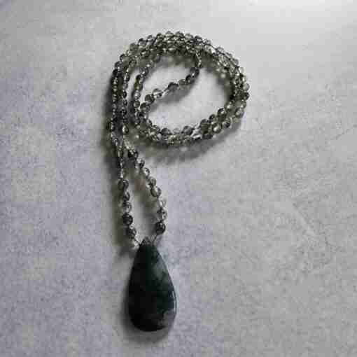 Moosachat-Bergkristall (facettiert) -Mala (1) mit Moosachat-Anhänger (Tropfen) und Armband – Bild 5