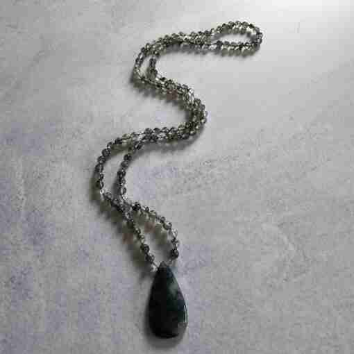 Moosachat-Bergkristall (facettiert) -Mala (1) mit Moosachat-Anhänger (Tropfen) und Armband – Bild 6