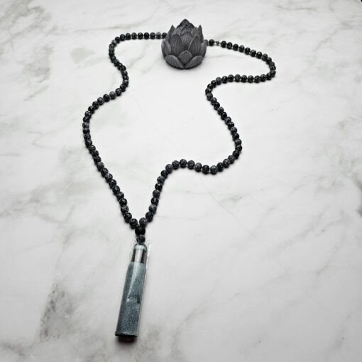 Obsidian („Schneeflocken-Obsidian“) -Mala, matt, mit Seidenquaste und Armband – Bild 7