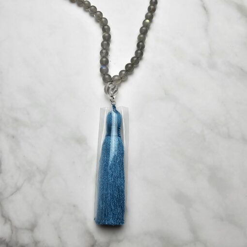 Labradorit-Apatit (blau) -Mala mit Baumwollquaste und Armband – Bild 8
