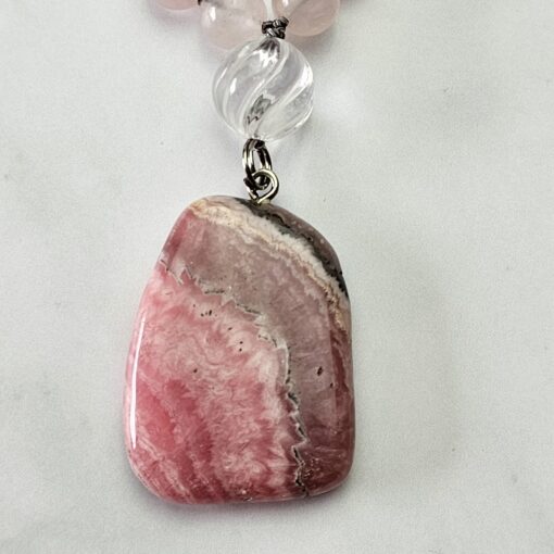 Rosenquarz-Hämatit-Mala mit Rhodochrosit-Anhänger – Bild 8