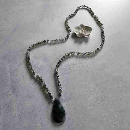 Moosachat-Bergkristall (facettiert) -Mala (1) mit Moosachat-Anhänger (Tropfen) und Armband – Bild 7