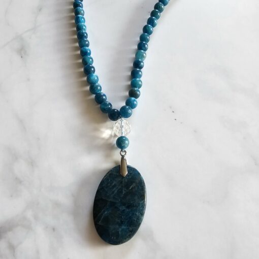 Apatit-Mala, blau (3), mit großem, blauem Apatit-Anhänger und Armband – Bild 8