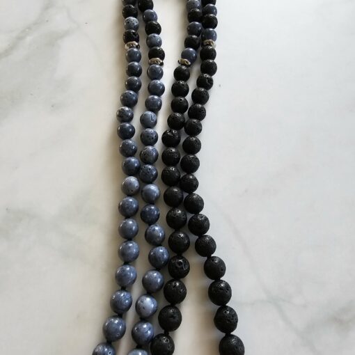 Korallen (blau) -Lava-Mala (2) mit Edelstahlanhänger (Keltischer Knoten) – Bild 8