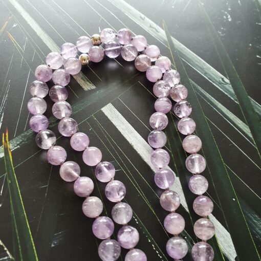 Amethyst („Lavendelamethyst“) -Mala mit Lavendel-Jade-Anhänger – Bild 9