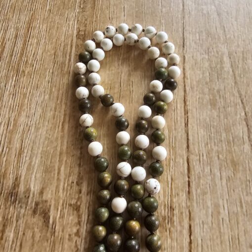 Magnesit-Sandelholz-Mala mit Magnesit-Anhänger und Armband – Bild 12