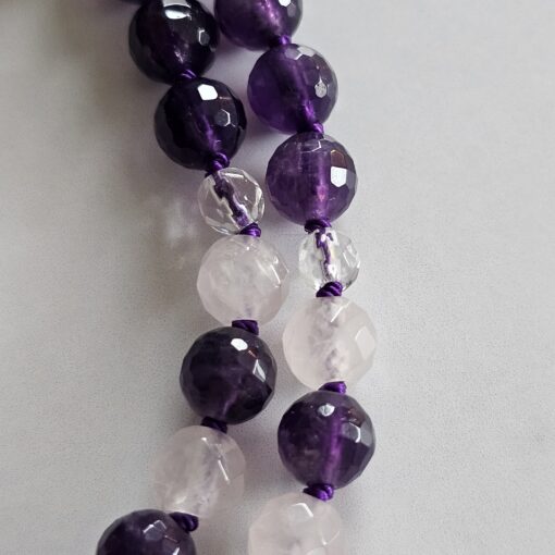 Amethyst (dunkel) -Rosenquarz-Bergkristall-Mala, facettiert, mit Anhänger aus 925 Sterlingsilber – Bild 13