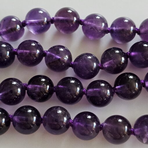 Amethyst-Mala, dunkel sowie etwas heller und facettiert, mit Edelstahlanhänger und Armband – Bild 13