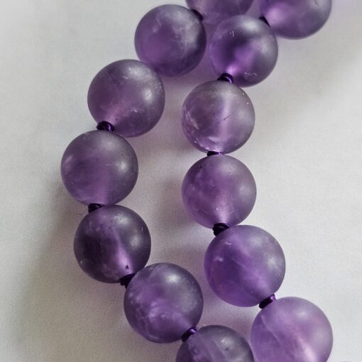 Amethyst-Rosenquarz-Mala, matt, mit Seidenquaste – Bild 14