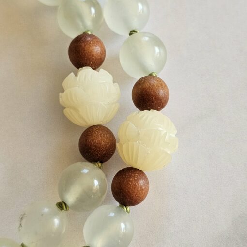 Serpentin („China Jade“) -Sandelholz (braun) -Mala mit Serpentin-Donut – Bild 14