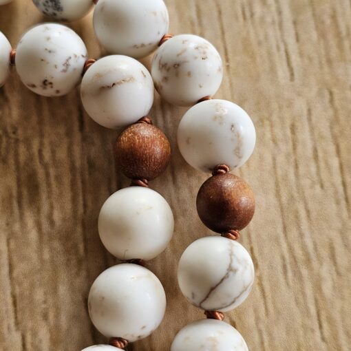 Magnesit (matt) -Sandelholz-Mala mit Seidenquaste – Bild 15
