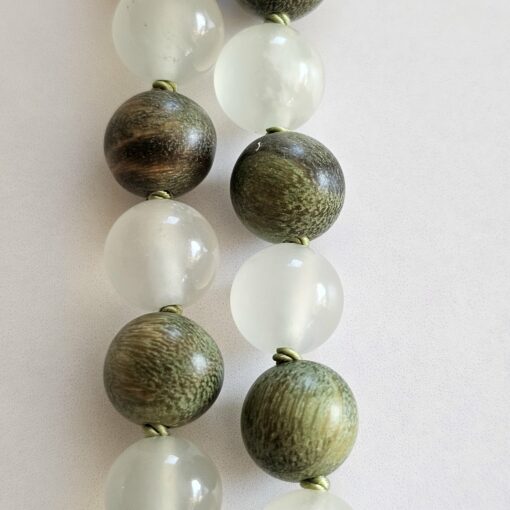Serpentin („China Jade“) -Sandelholz (grün) -Mala mit Baumwollquaste – Bild 15