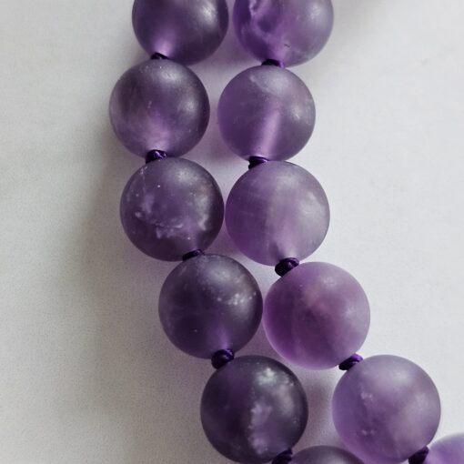 Amethyst-Rosenquarz-Mala, matt, mit Seidenquaste – Bild 16