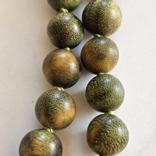 Serpentin („China Jade“) -Sandelholz (grün) -Mala mit Baumwollquaste – Bild 16