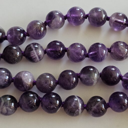 Amethystquarz („Chevron-Amethyst“) -Mala mit „Chevron-Amethyst“-Anhänger und Armband – Bild 16