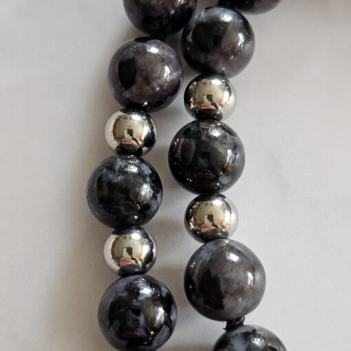 Gabbro-Mala mit Edelstahlanhänger und Armband – Bild 17