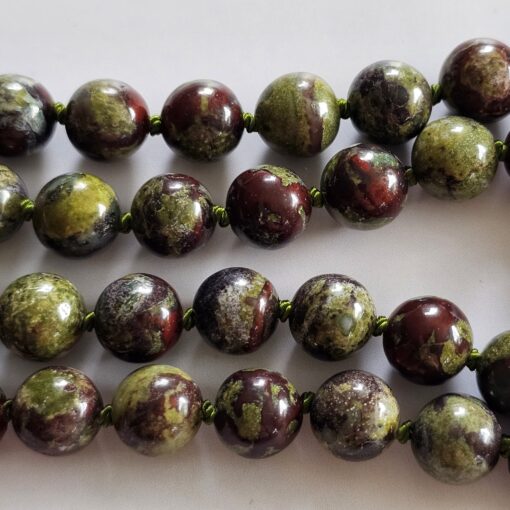 Jaspis („Drachenblut-Jaspis“) -Mala mit „Drachenblut-Jaspis“-Anhänger und Armband – Bild 17