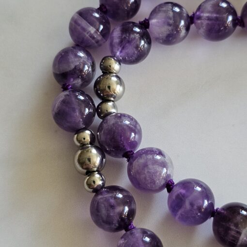 Amethystquarz („Chevron-Amethyst“) -Mala mit „Chevron-Amethyst“-Anhänger und Armband – Bild 17