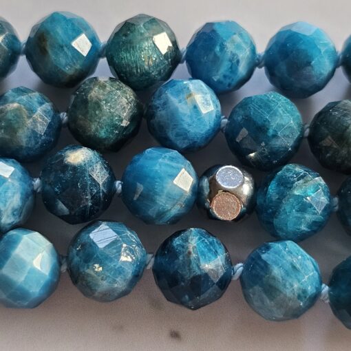 Apatit-Mala, blau und facettiert, mit blauem Apatit-Anhänger und Armband – Bild 18