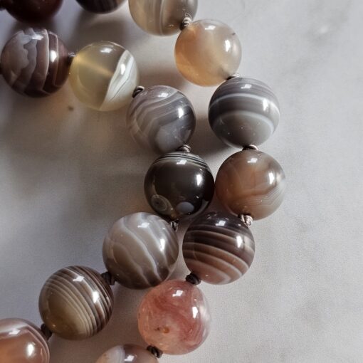 Achat ("Botswana Achat") -Mala mit Baumwollquaste und Armband – Bild 18