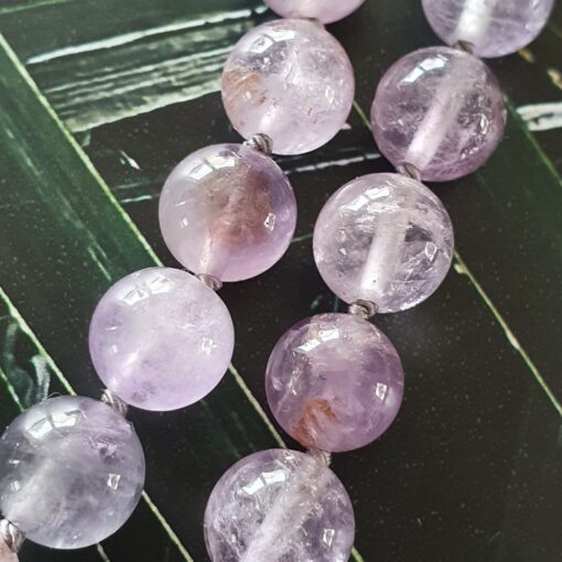 Amethyst („Lavendelamethyst“) -Mala mit Lavendel-Jade-Anhänger – Bild 18