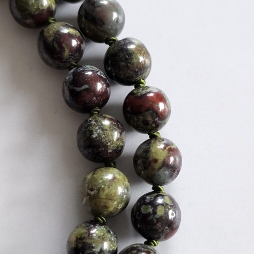 Jaspis („Drachenblut-Jaspis“) -Mala mit „Drachenblut-Jaspis“-Anhänger und Armband – Bild 20