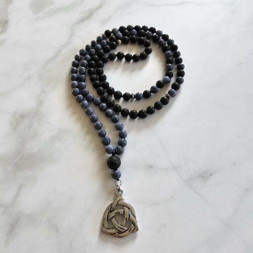 Korallen (blau) -Lava-Mala (2) mit Edelstahlanhänger (Keltischer Knoten)