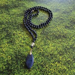 Dumortierit-Mala, dunkel, mit dunklem Dumortierit-Anhänger
