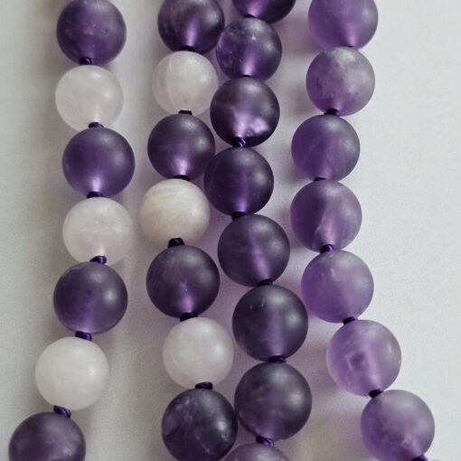 Amethyst-Rosenquarz-Mala, matt, mit Seidenquaste – Bild 2