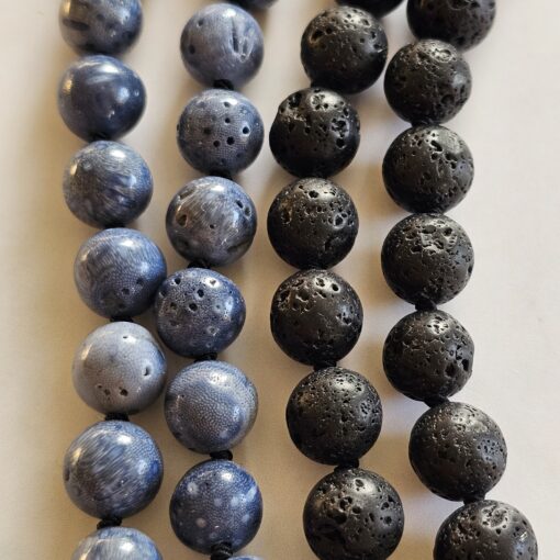 Korallen (blau) -Lava-Mala (2) mit Edelstahlanhänger (Keltischer Knoten) – Bild 2
