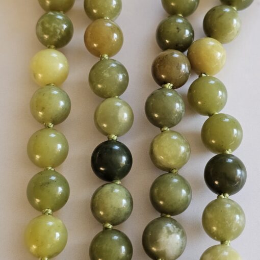 Serpentin-Mala, „Chinesischer Lizardit“ aus Xinjiang, China, mit bronzefarbenem Anhänger und Armband – Bild 2