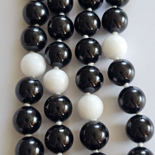 Turmalin (schwarz) -Baryt (weiß) -Mala mit einem weißen Baryt-Donut – Bild 2