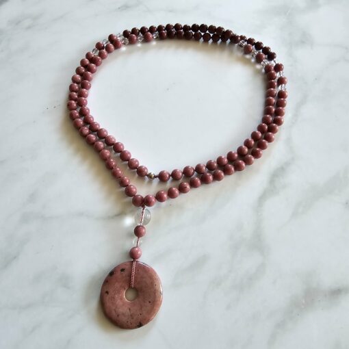 Versteinerte Holz (rosa) -Herzholz (purpurn) -Bergkristall-Mala mit Rhodonit-Donut – Bild 3
