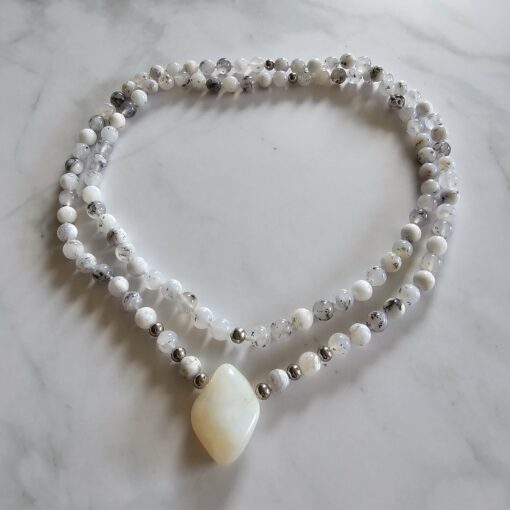 Opal-Mala, „Dendritenopal“, mit „Milchopal“-Anhänger – Bild 3