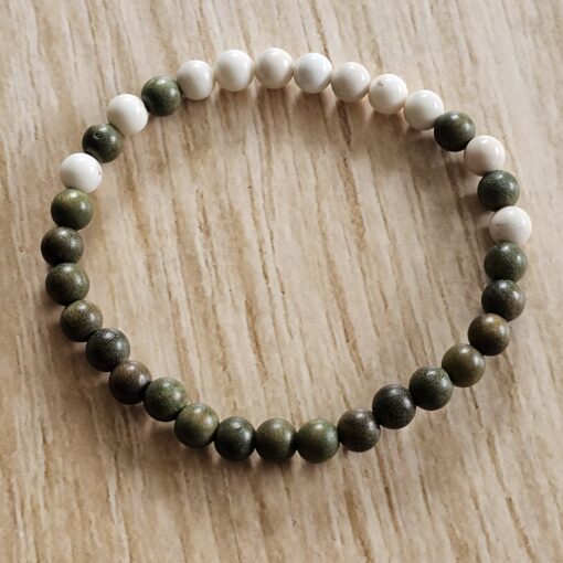 Magnesit-Sandelholz-Mala mit Magnesit-Anhänger und Armband – Bild 4