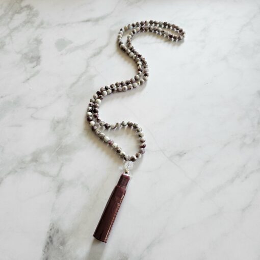 Eudialyt-Mala mit Seidenquaste – Bild 4