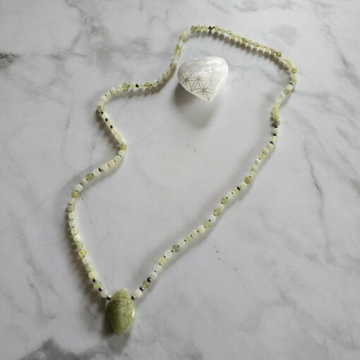 Serpentin-Mala, matt, mit Serpentin-Anhänger – Bild 5