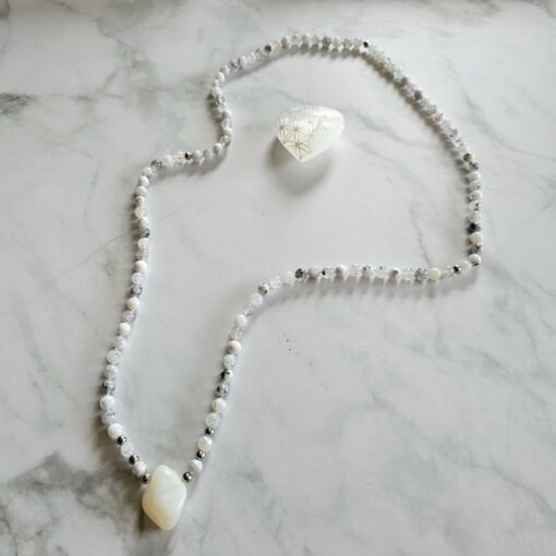 Opal-Mala, „Dendritenopal“, mit „Milchopal“-Anhänger – Bild 5