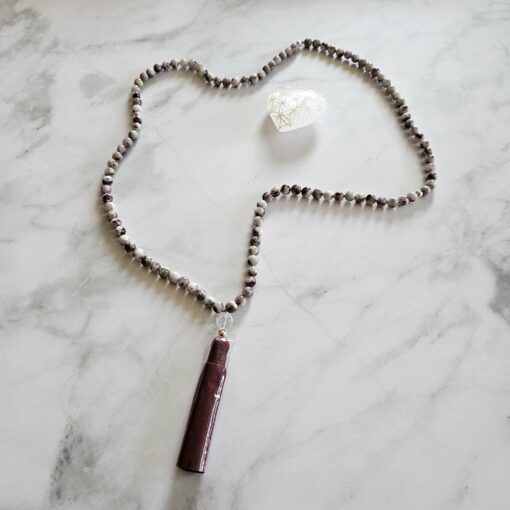 Eudialyt-Mala mit Seidenquaste – Bild 5