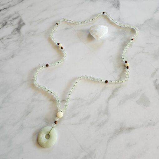 Serpentin („China Jade“) -Sandelholz (braun) -Mala mit Serpentin-Donut – Bild 5