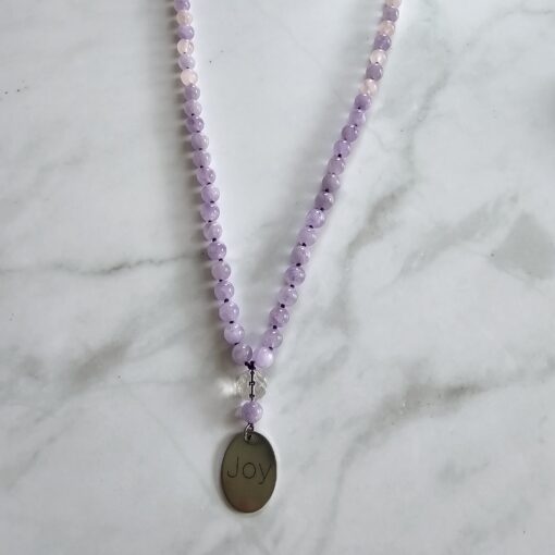 Amethyst (Lavendelamethyst) -Rosenquarz-Schneequarz-Mala mit Edelstahlanhänger – Bild 6