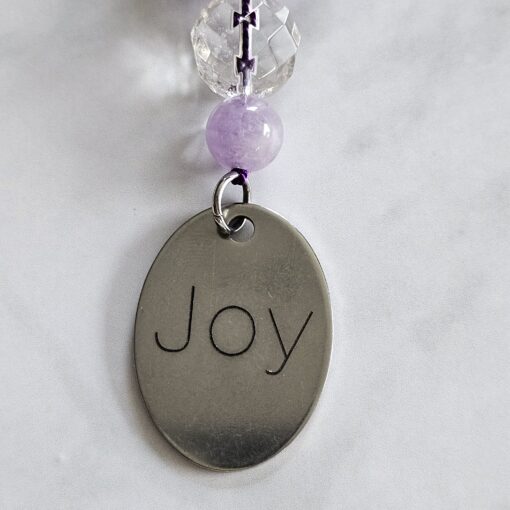 Amethyst (Lavendelamethyst) -Rosenquarz-Schneequarz-Mala mit Edelstahlanhänger – Bild 7