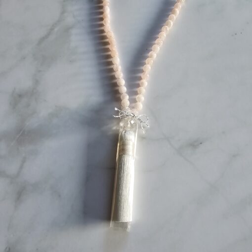Rosenquarz-Bergkristall (Rosenperlen) -Mala mit Seidenquaste und Armband – Bild 8