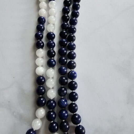Sodalith-Schneequarz-Mala mit Sodalith-Anhänger und Armband – Bild 11