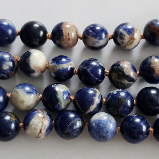 Sodalith (mit Calcit) -Kupfer-Mala mit Sodalith (mit Calcit) -Anhänger – Bild 13